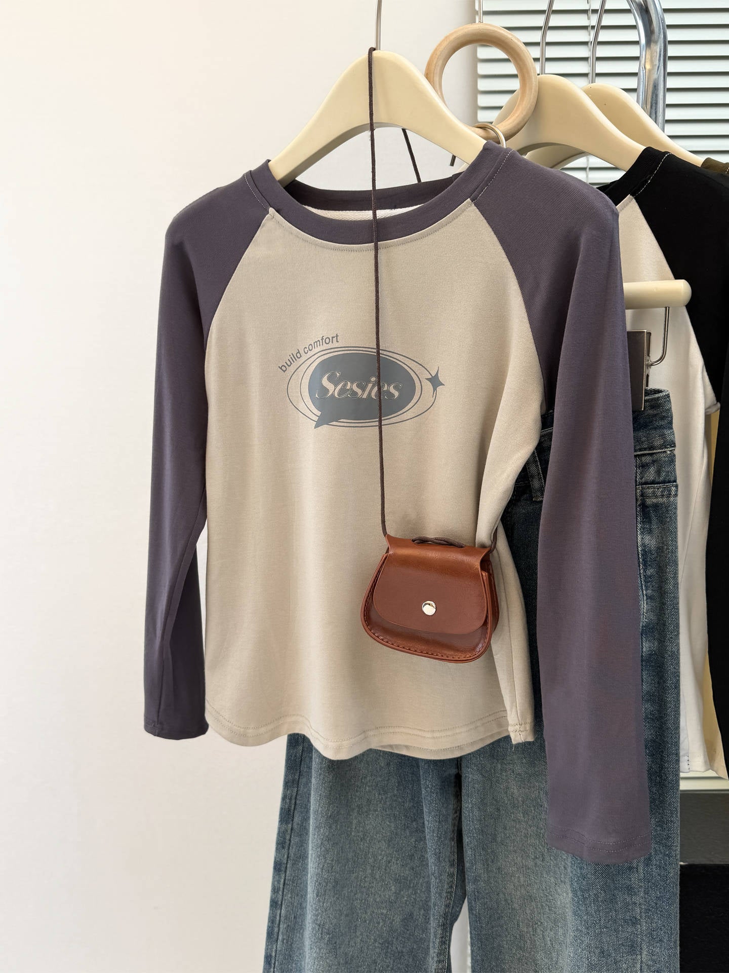 style new color-blocked long sleeve T-shirt for womenearly autumn and spring slim fit short top raglan sleeve