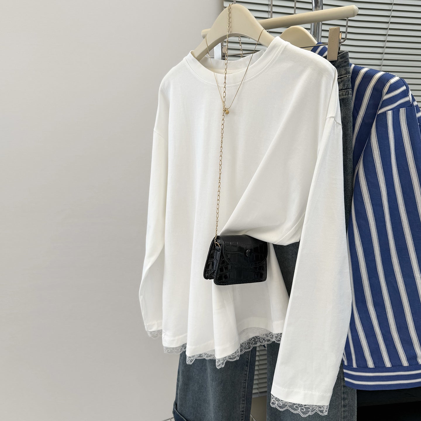 Style Real Shot White Lace Trimmed Long Sleeve T-Shirt Women Early Spring Autumn Loose Korean Style Innerwear Top