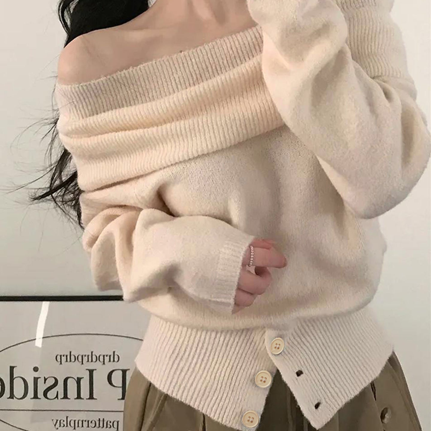 One shoulder sweater slim fit and slimming long sleeved top